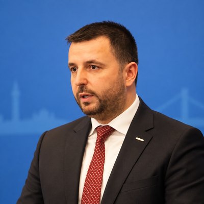 Rıdvan Ulusal portre